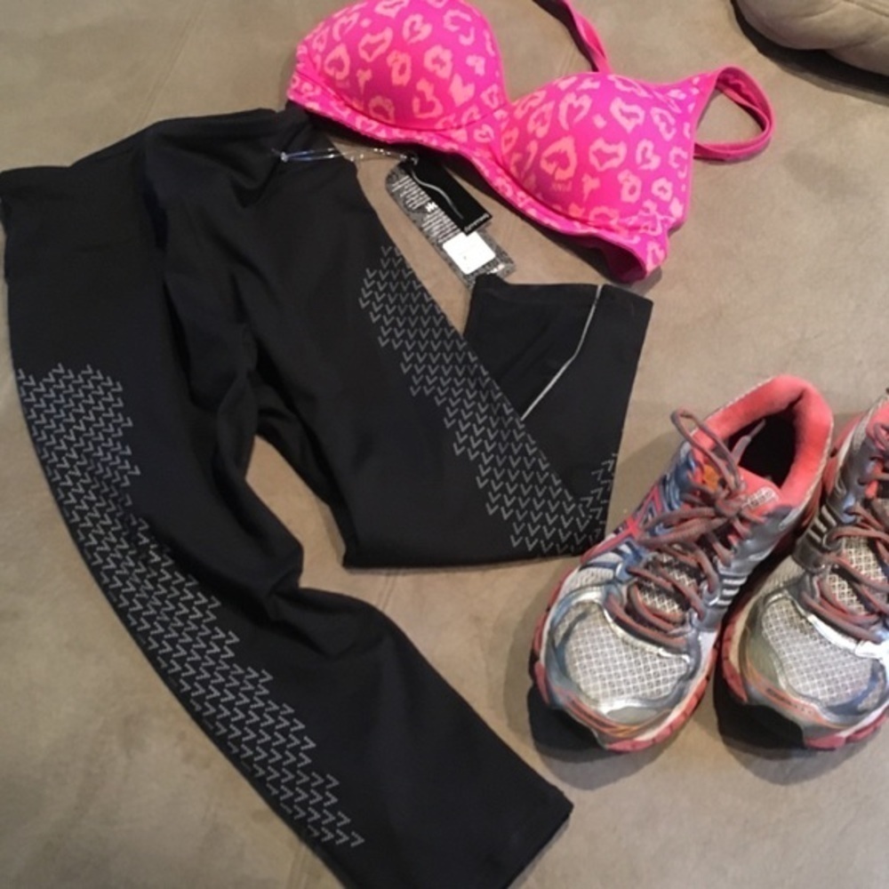 Kyoden Slimming workout capri's w nice features